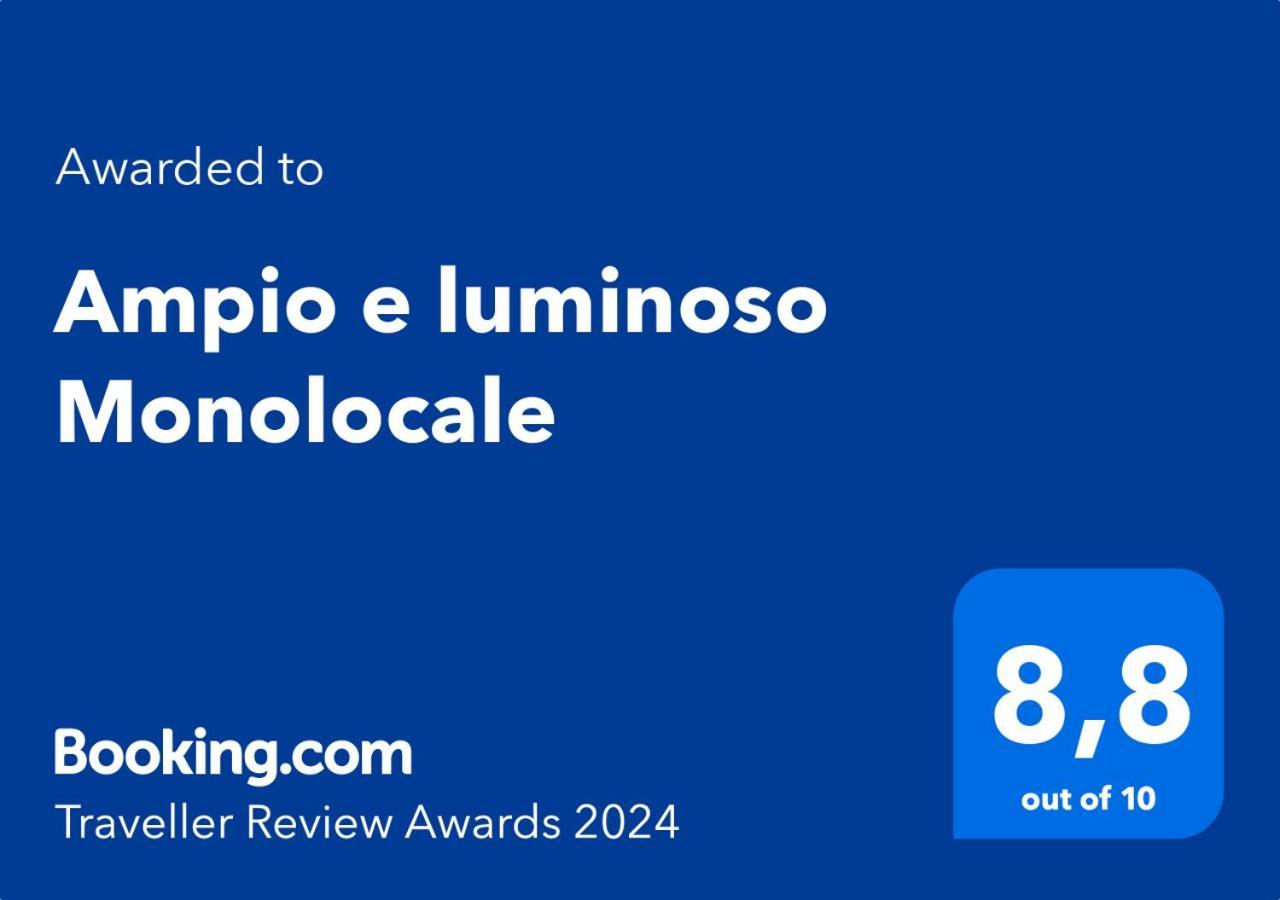 Ampio E Luminoso Monolocale Apartment Perugia Bagian luar foto